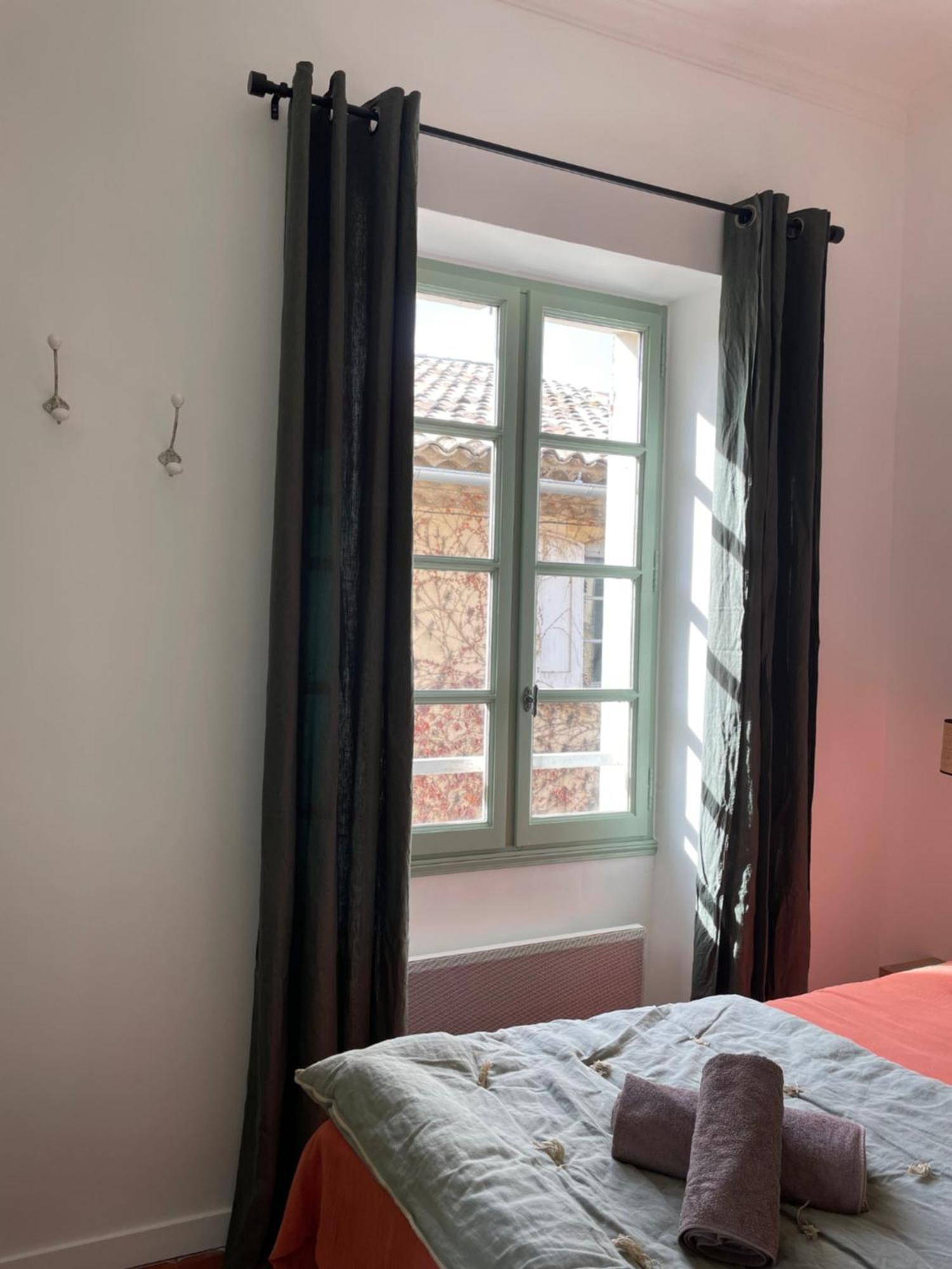 L'Ecrin De Mona Au Coeur De Lourmarin Apartment Ngoại thất bức ảnh